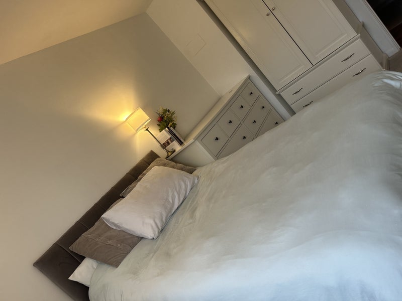 Room Westferry Road in Greater London