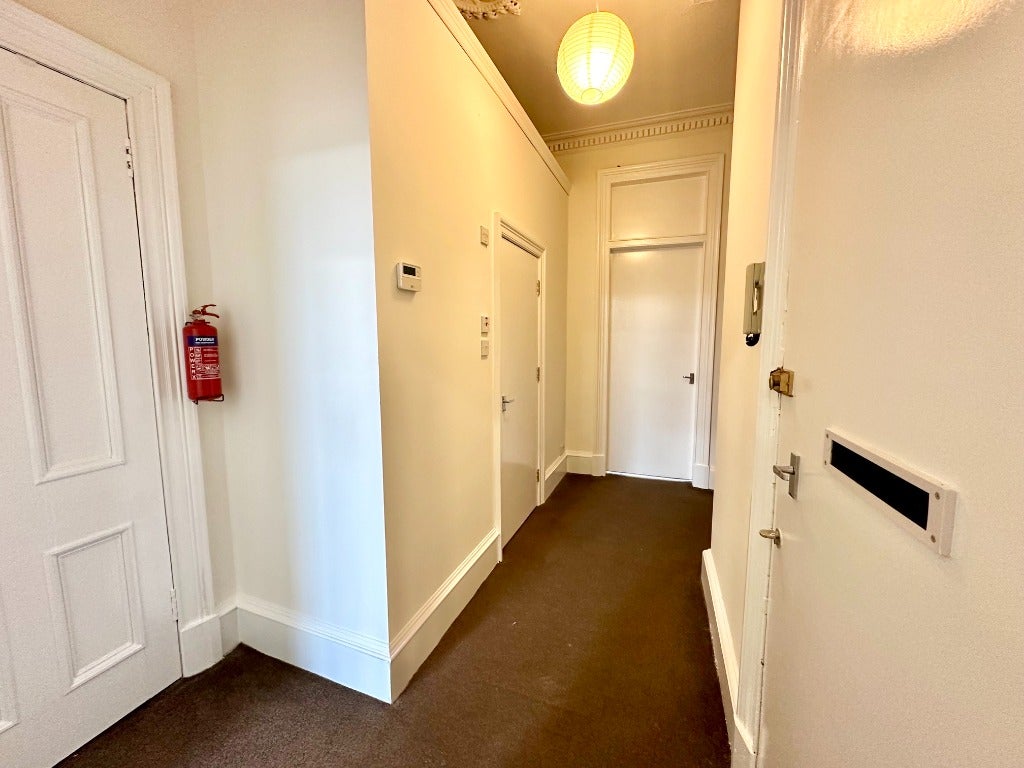 Flat Byres Road in Glasgow
