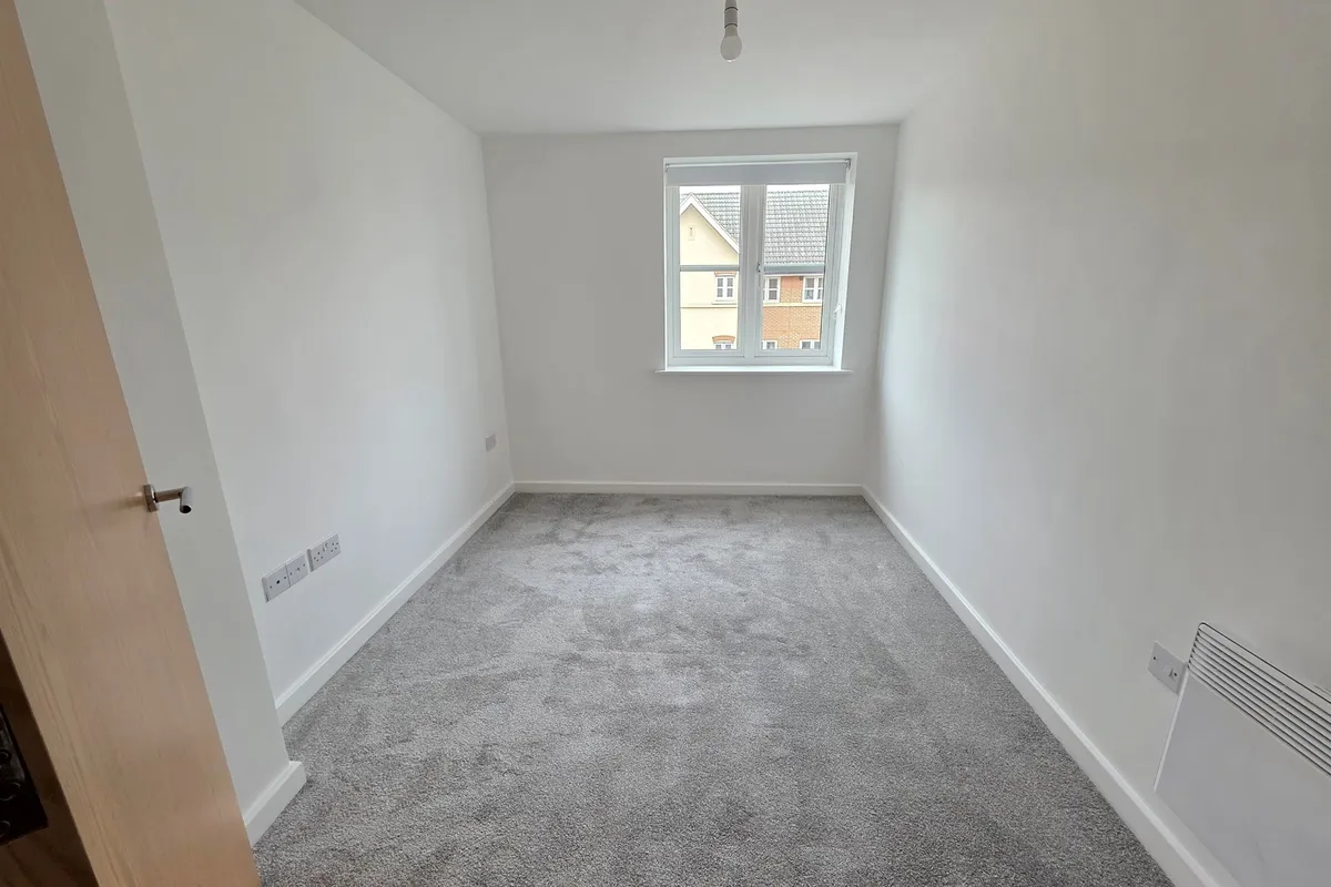 Flat Viridian Square in Aylesbury