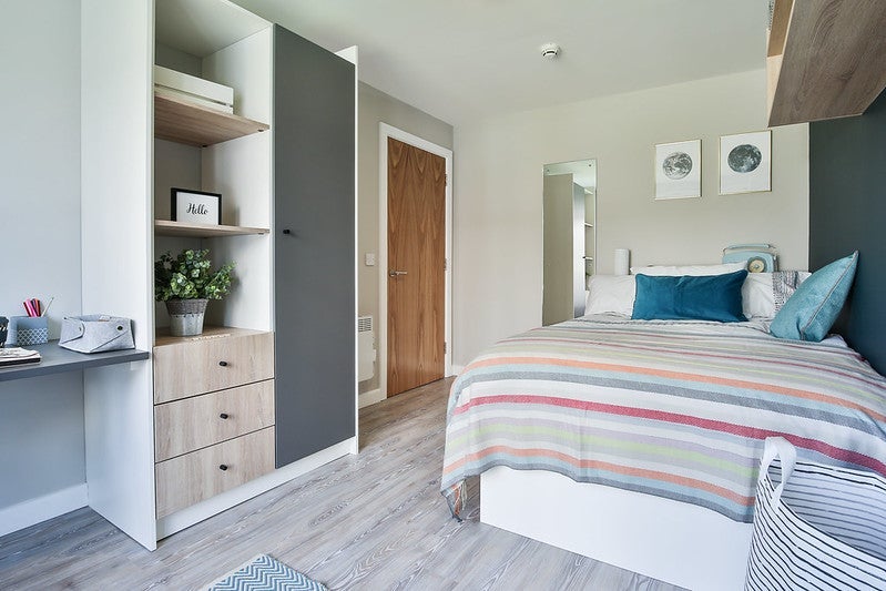 Room Bax Road in Manchester
