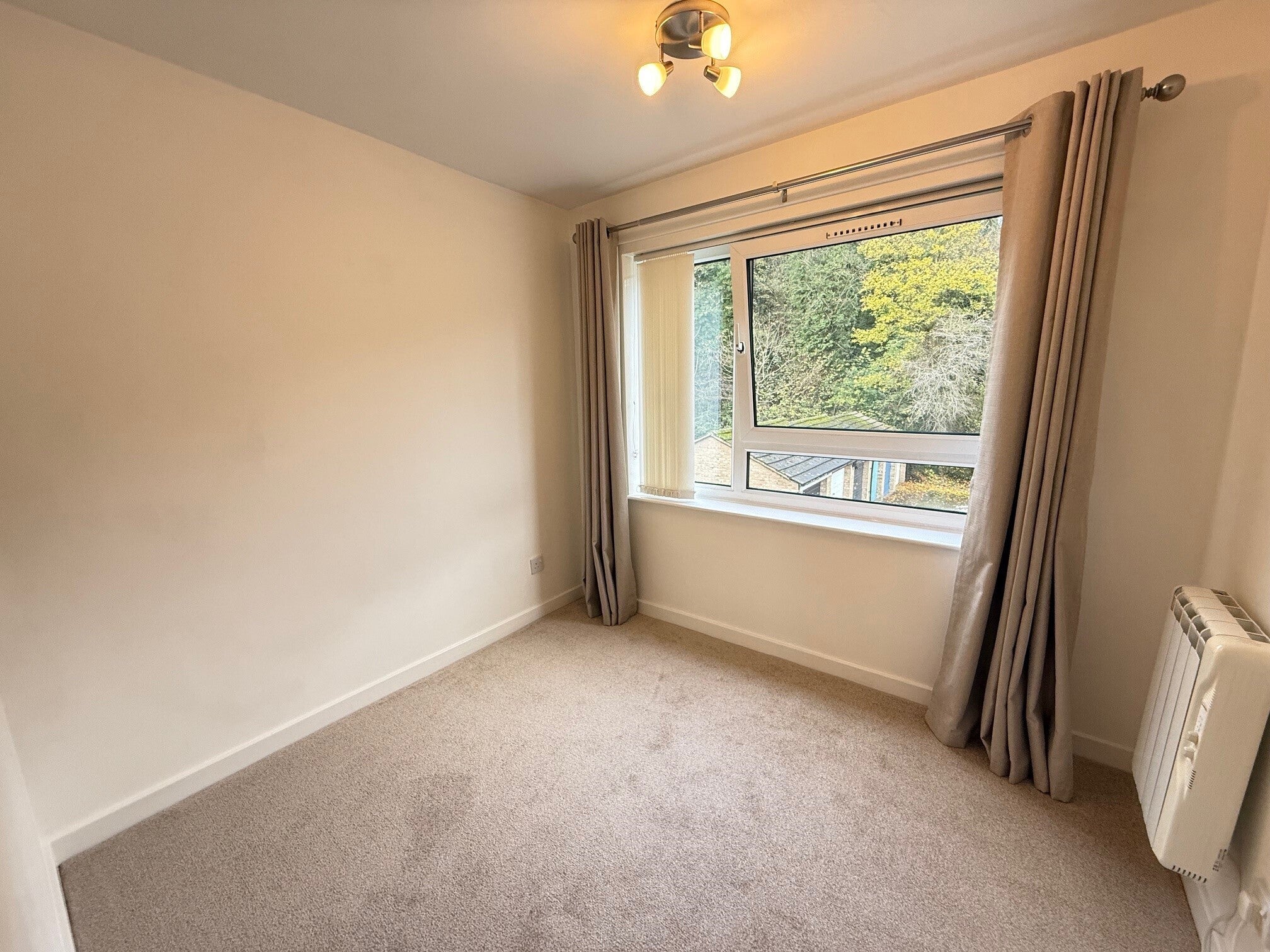 Flat Burrows Court in Northampton