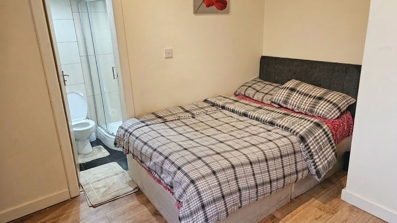 Room Manley Road in Manchester