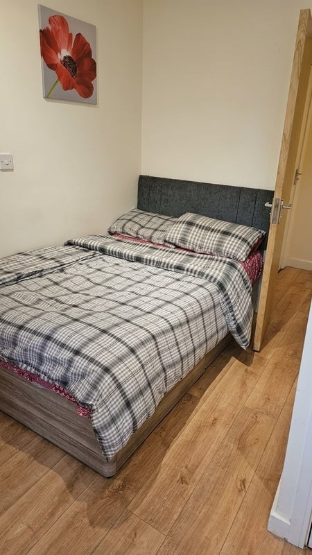 Room Manley Road in Manchester