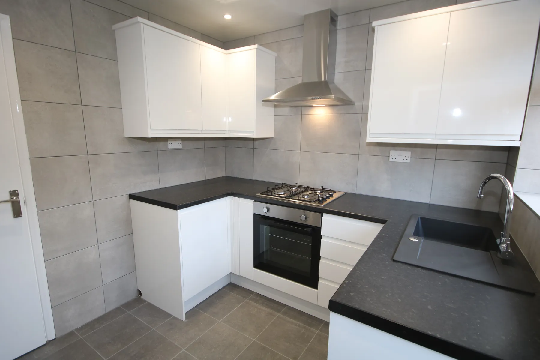 Flat Westland Close in Sheffield