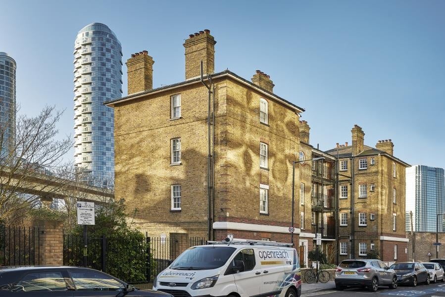 Flat Naval Row in Greater London