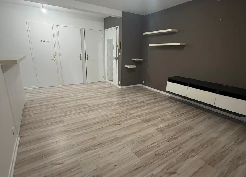 Appartement Rue des Bouvreuils à Brie-Comte-Robert