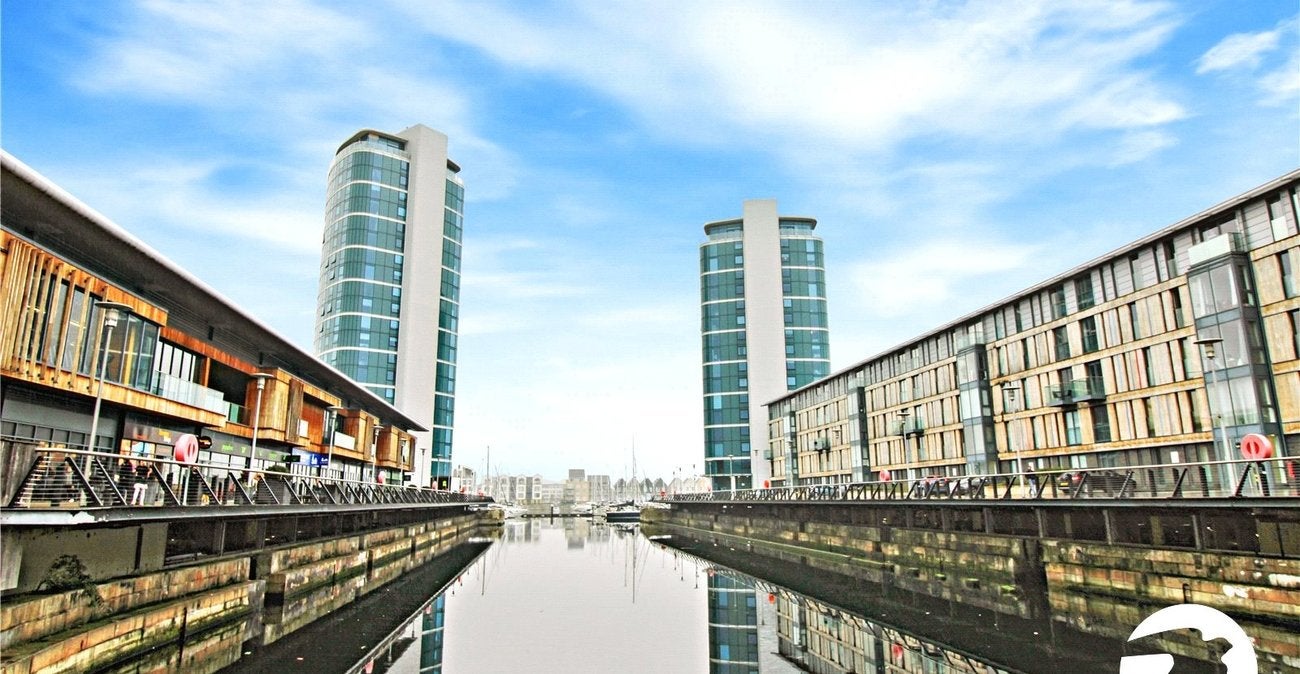Flat Dock Head Road in Gillingham