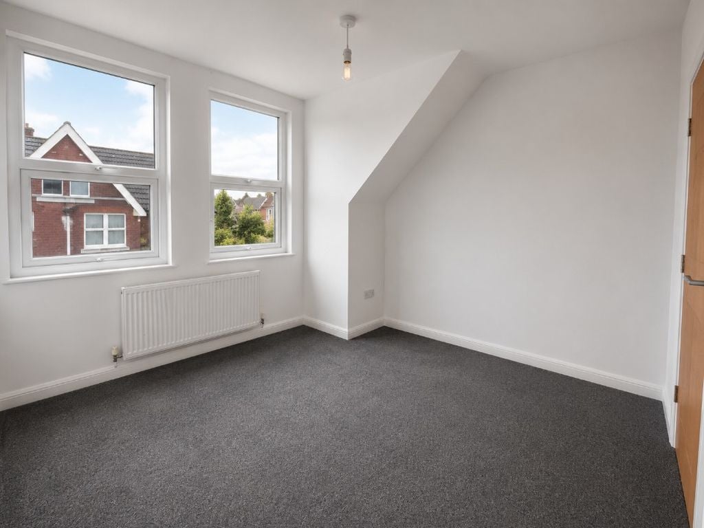 Flat Prince of Wales Road in Gosport