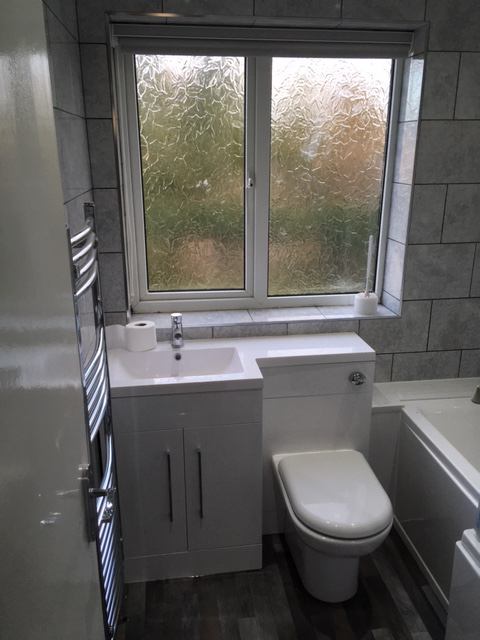 Room Bracondale Road in Greater London