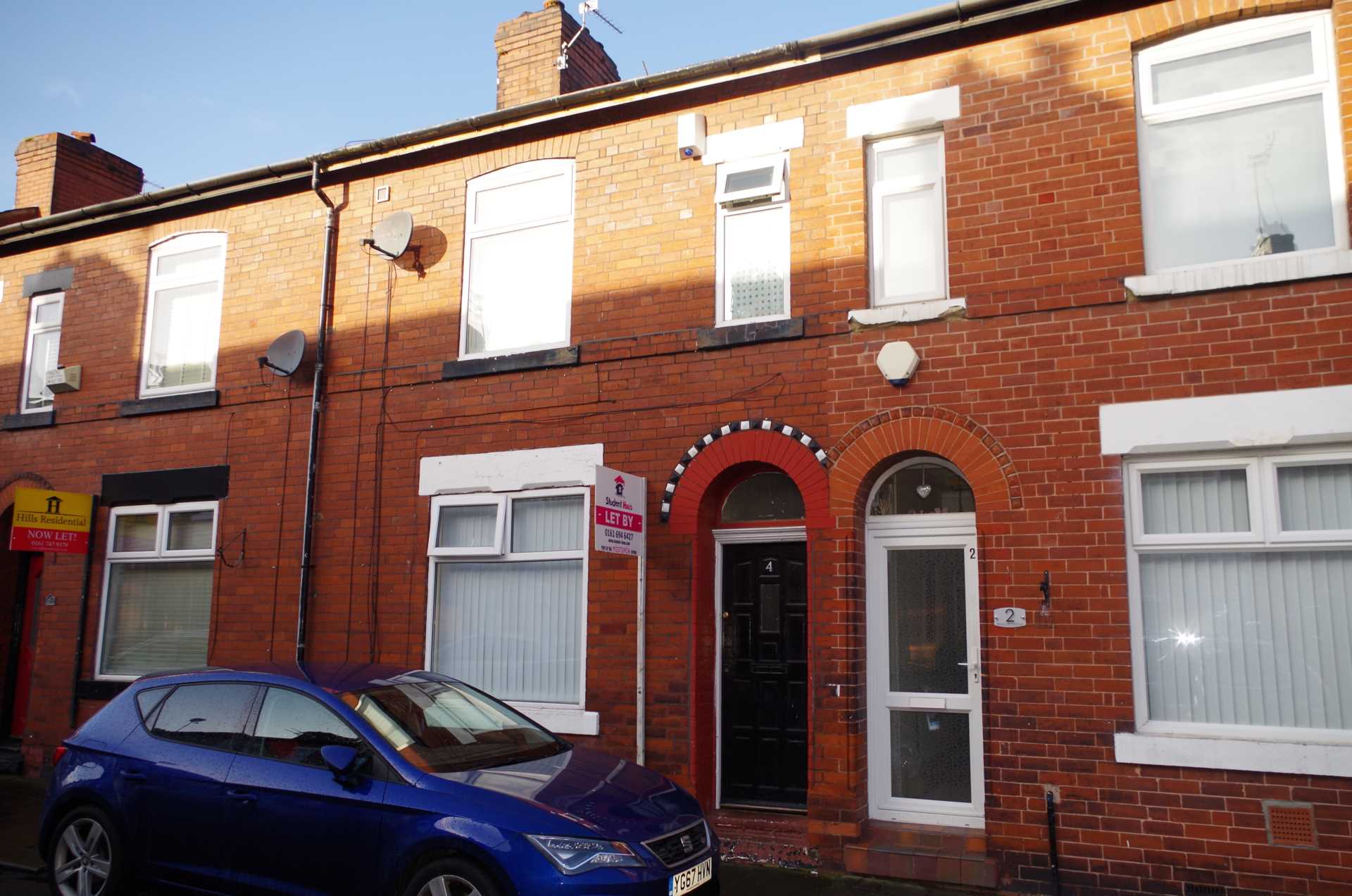 Flat Peacock Avenue in Salford