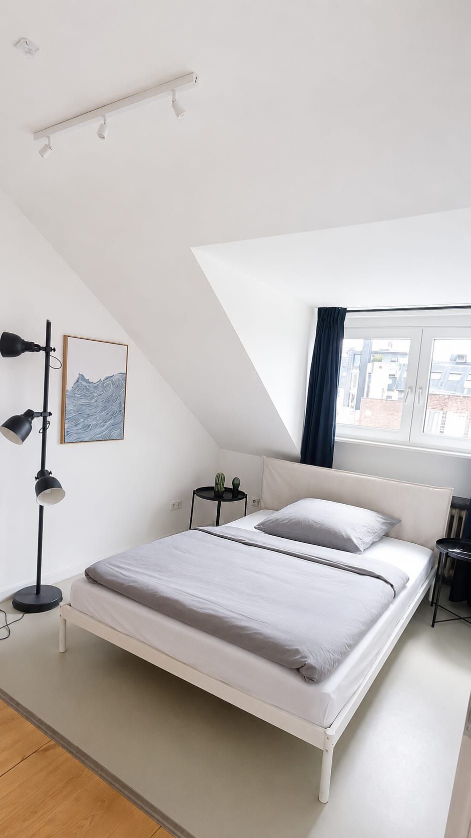 Zimmer Kurze Straße in Düsseldorf