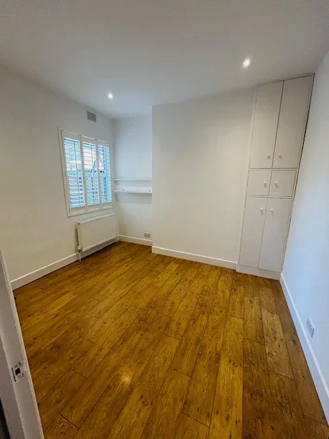Flat Moorcroft Road in Greater London