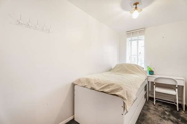 Flat Speldhurst Road in Greater London