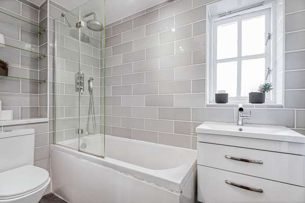 Flat Speldhurst Road in Greater London