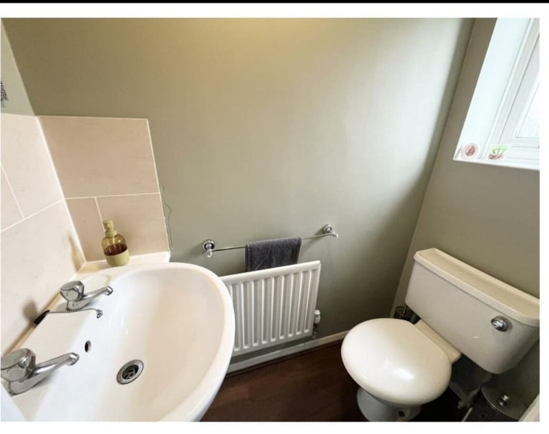 House Bronte Close in Leicester