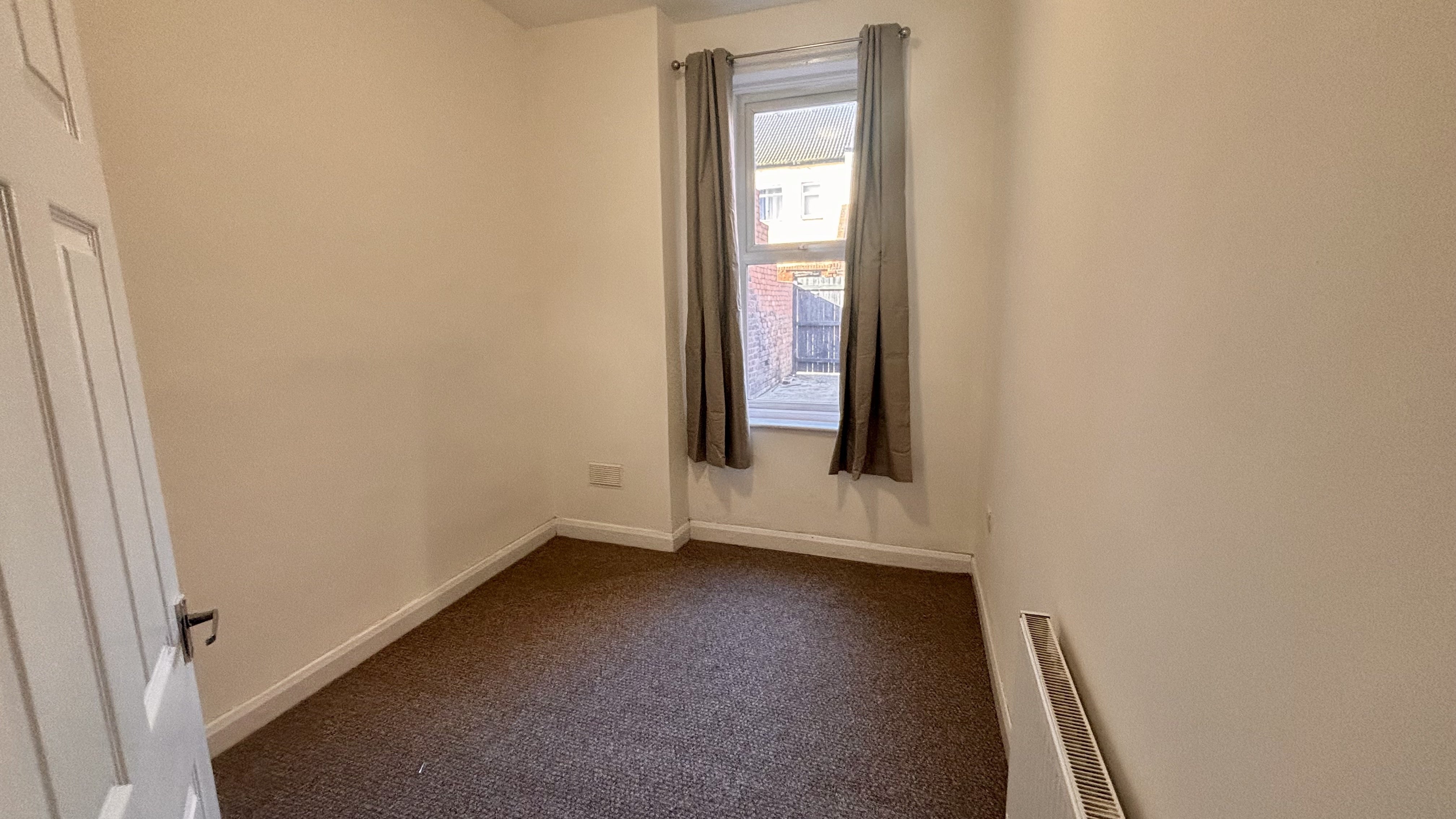 Flat Ada Street in Newcastle upon Tyne