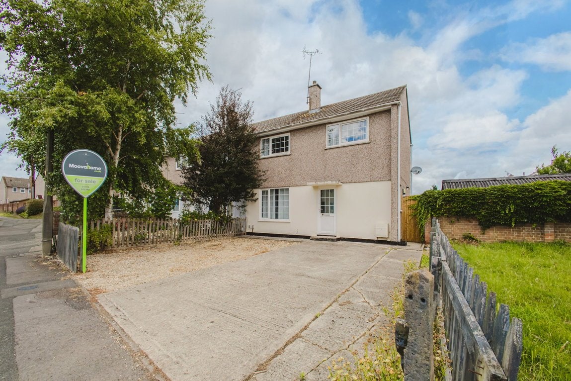 House Pakenham Road in Swindon
