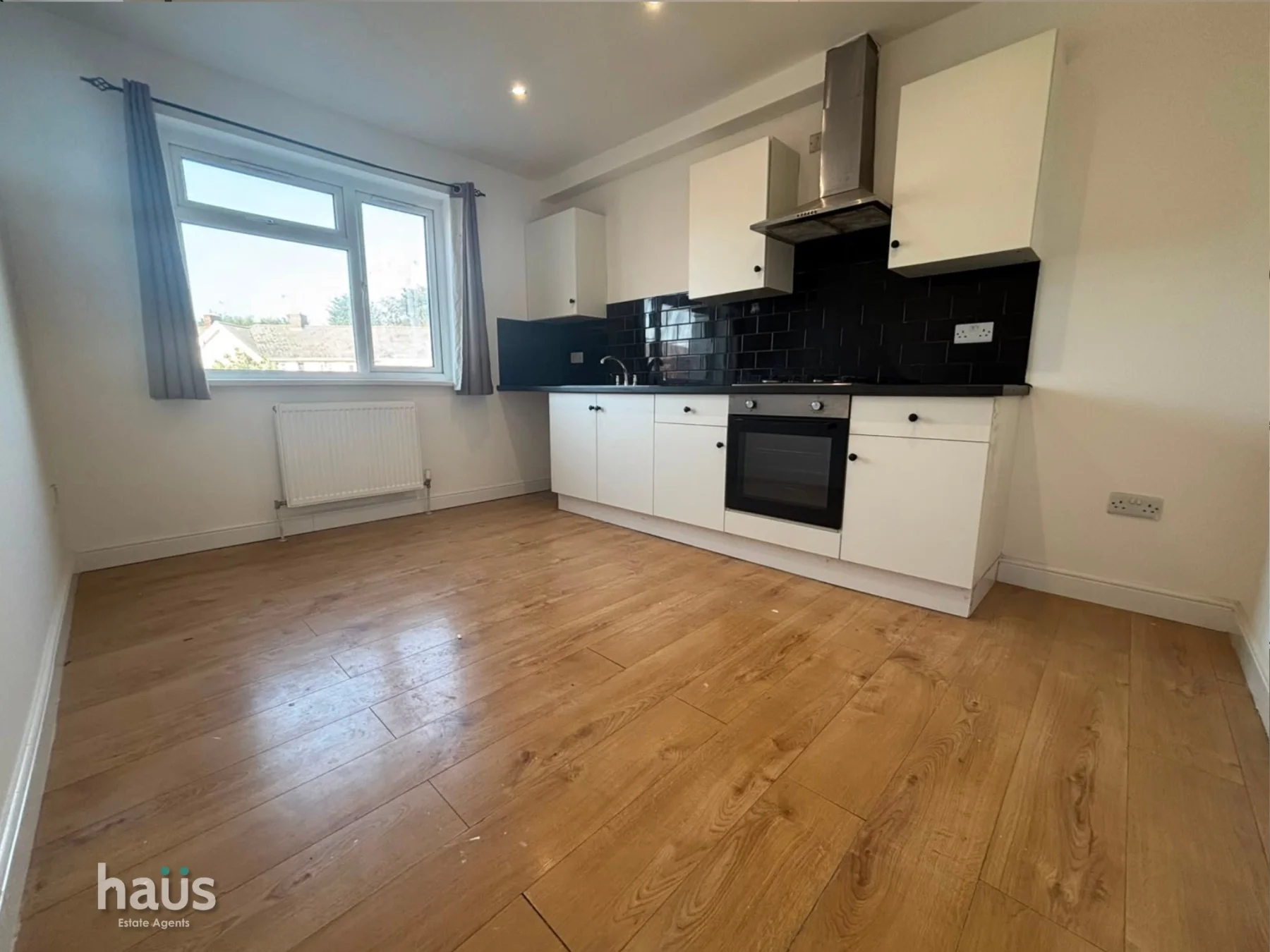 Flat Rochester Road in Gravesham