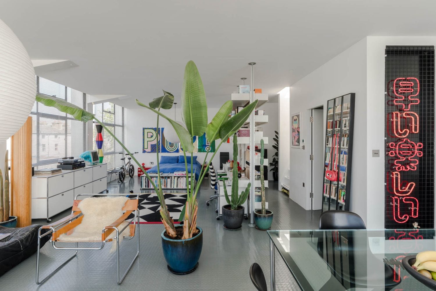 Flat Frobisher Place in Greater London