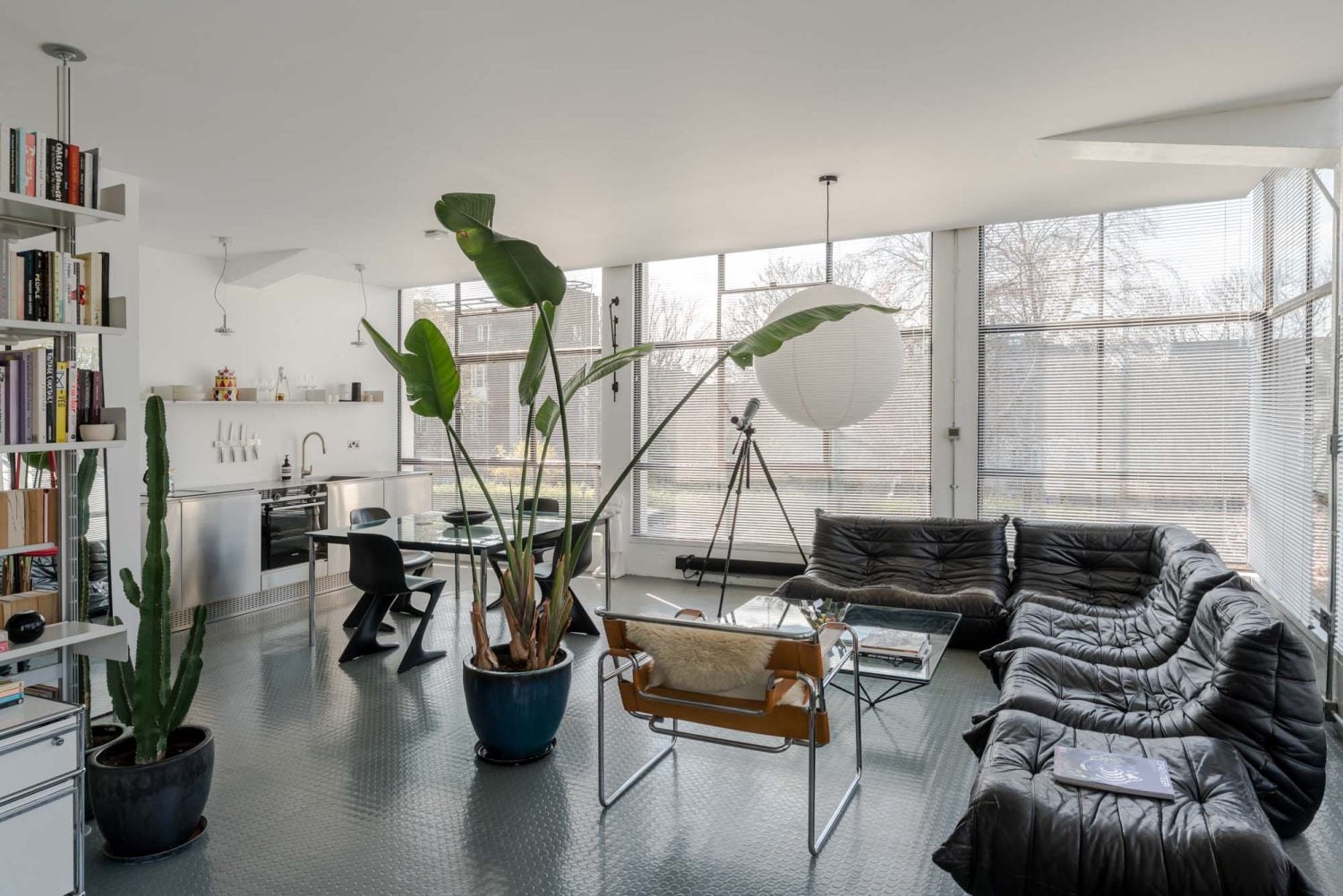 Flat Frobisher Place in Greater London