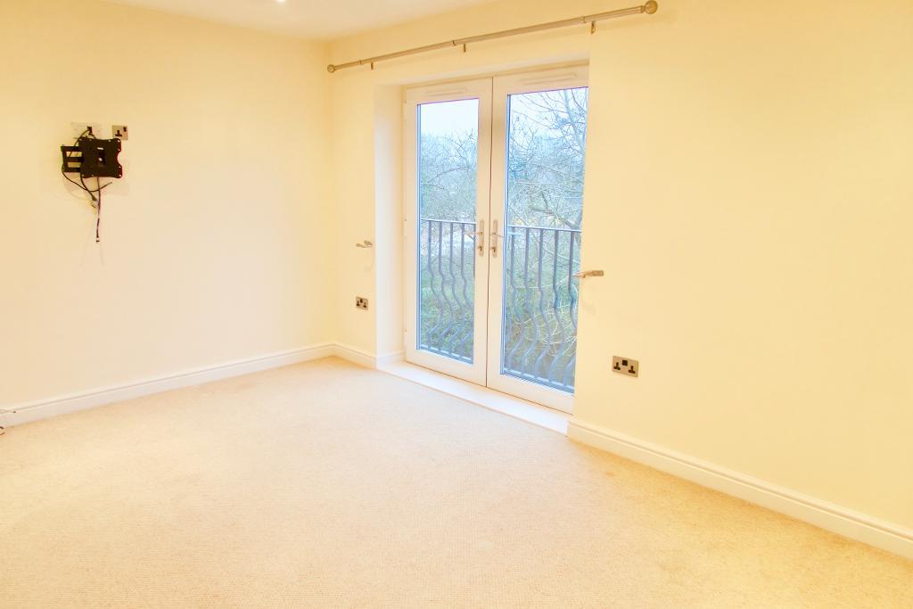 Flat Manor Rise in Stone
