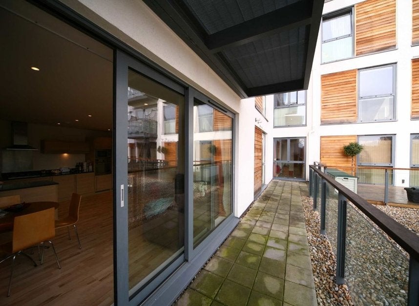 Flat Nightingale Place in Greater London