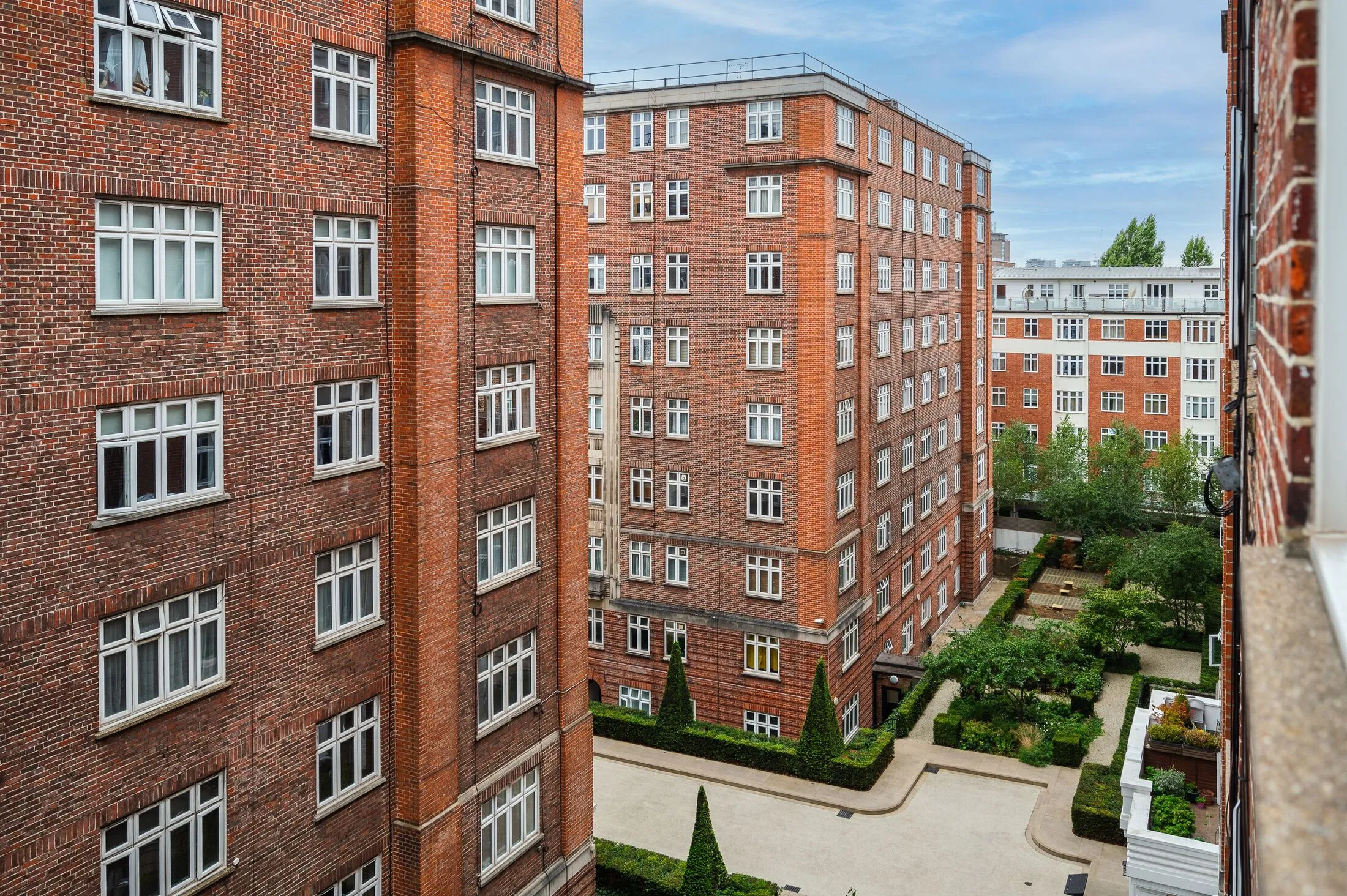 Flat Hamilton Drive in City of Westminster