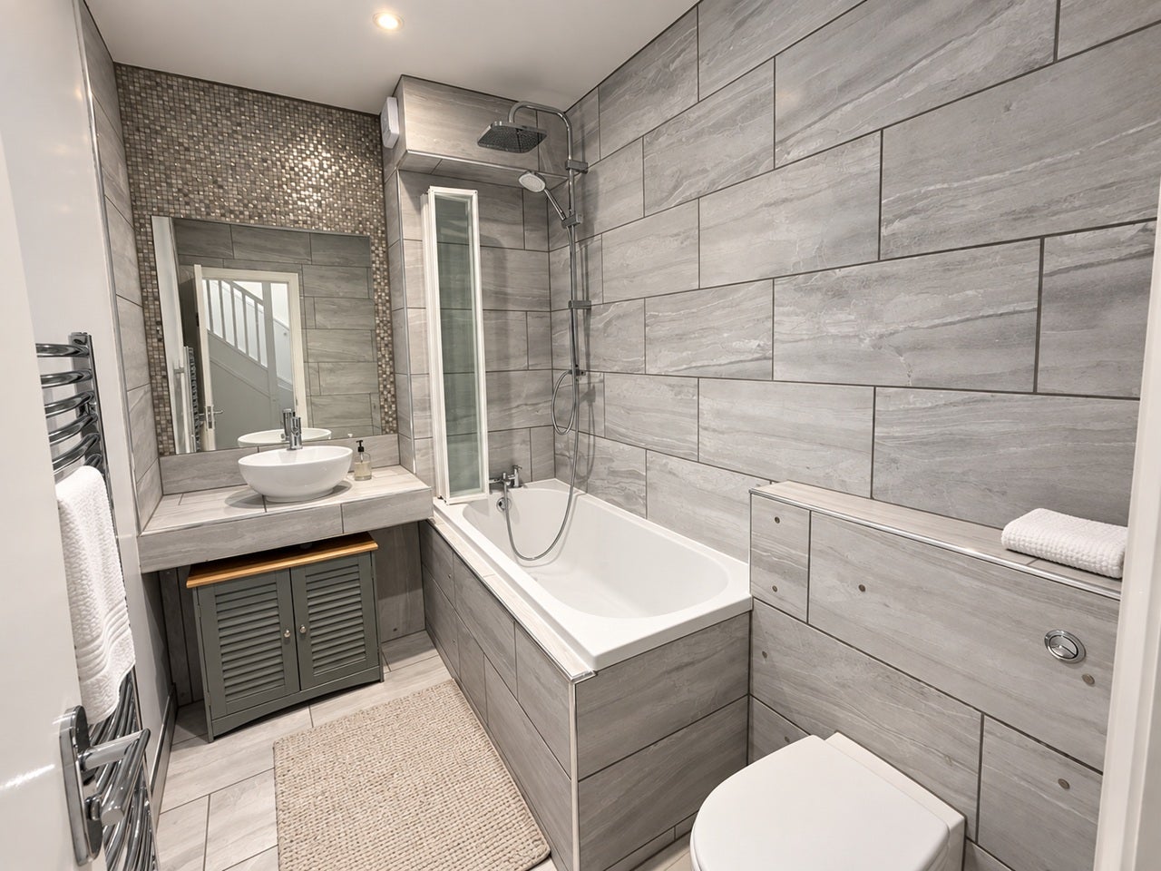Room Mitcham Lane in Greater London