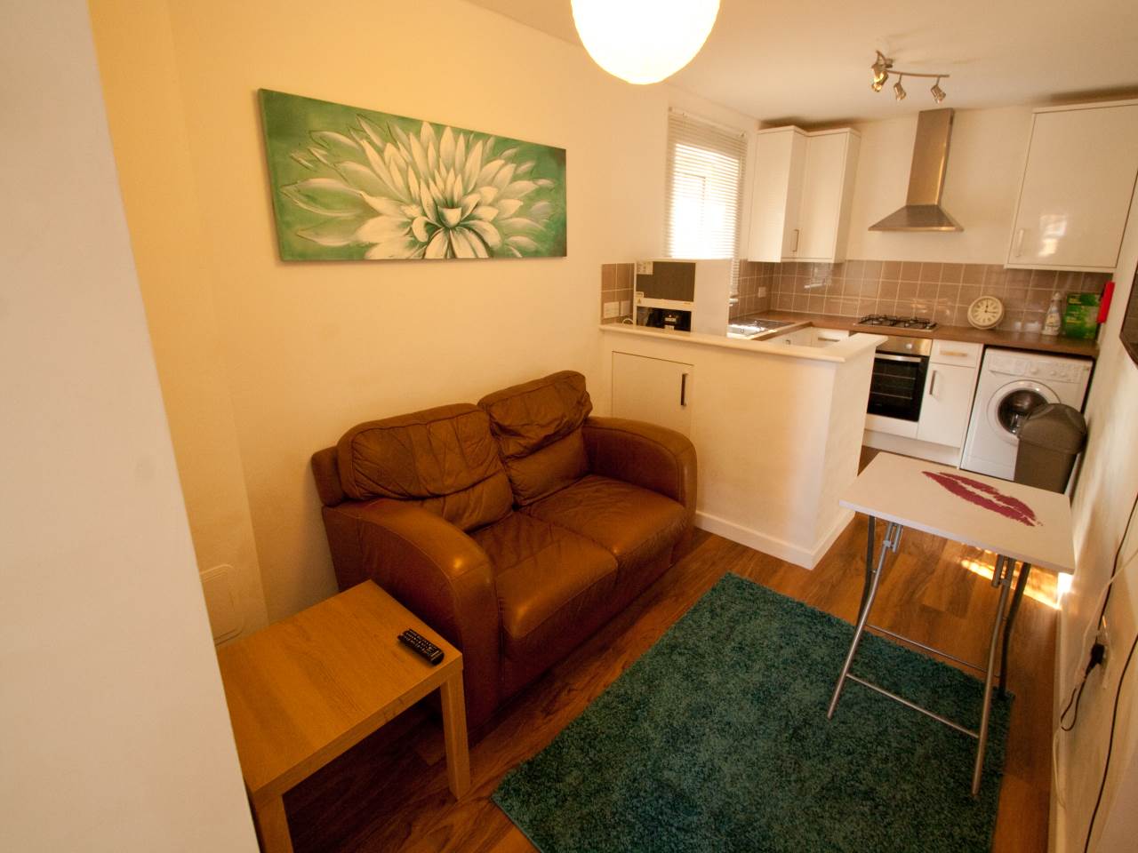 Flat Saxton Street in Gillingham