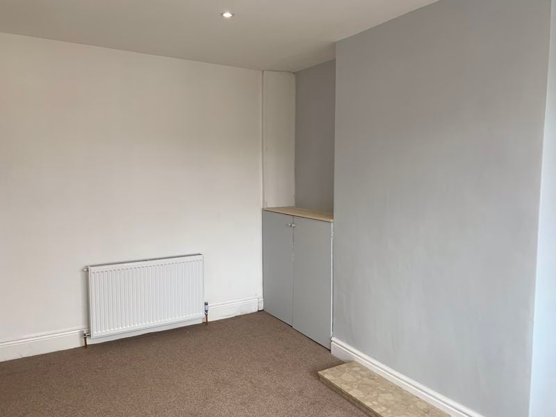 Flat Jubilee Road in Newsham