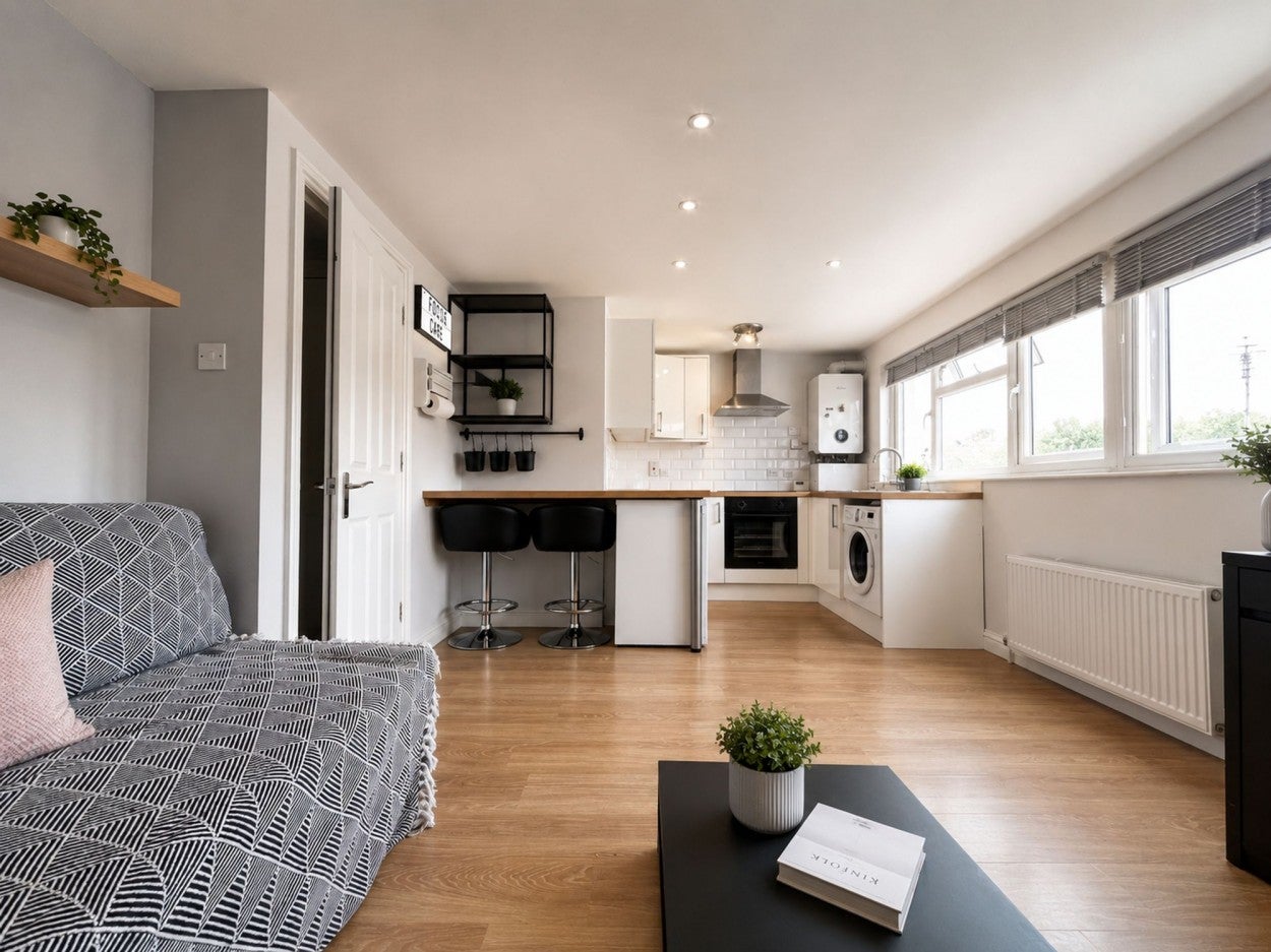 Flat Bath Road in Bristol