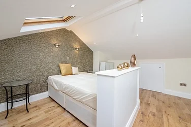 Flat Perry Vale in Greater London