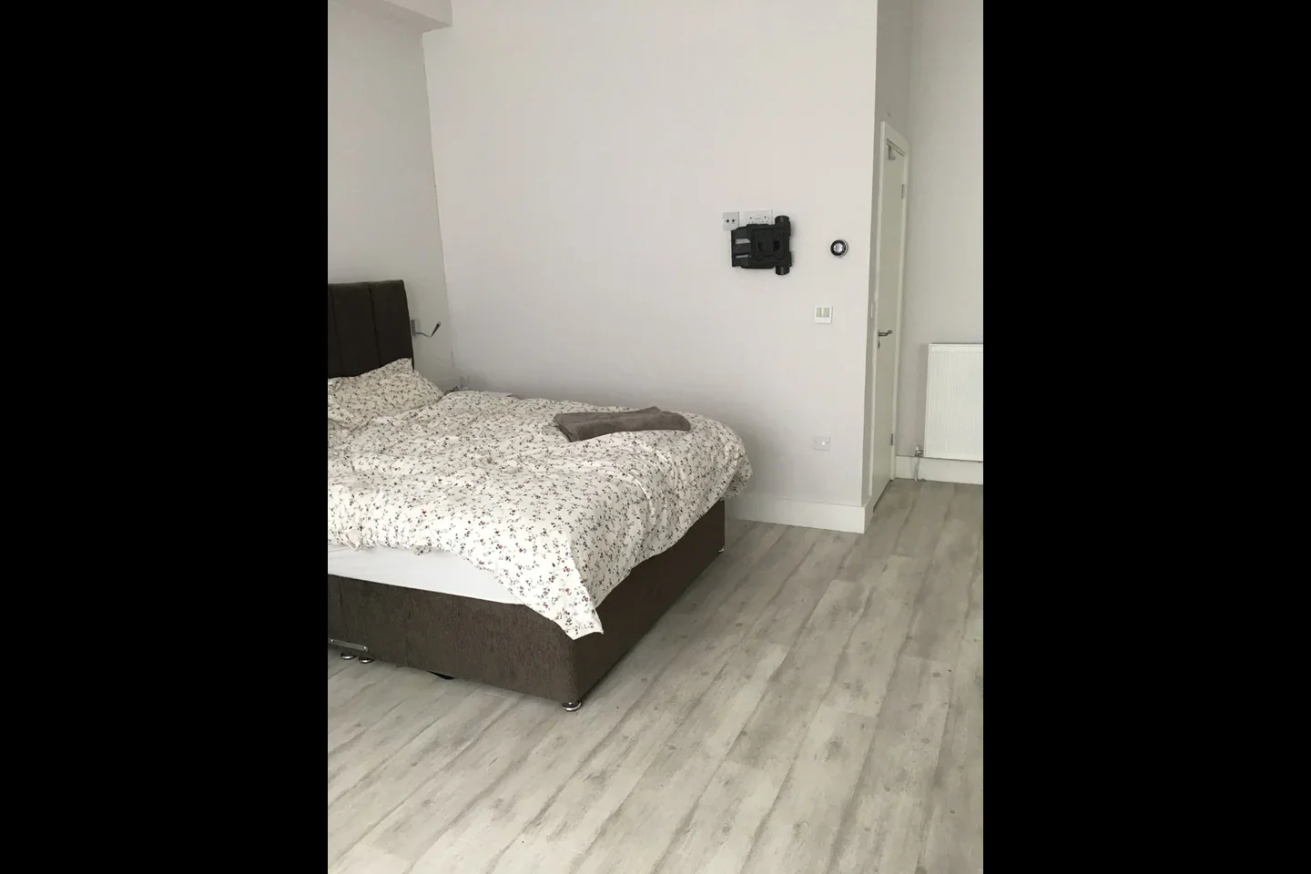 Room Adolphus Road in Greater London