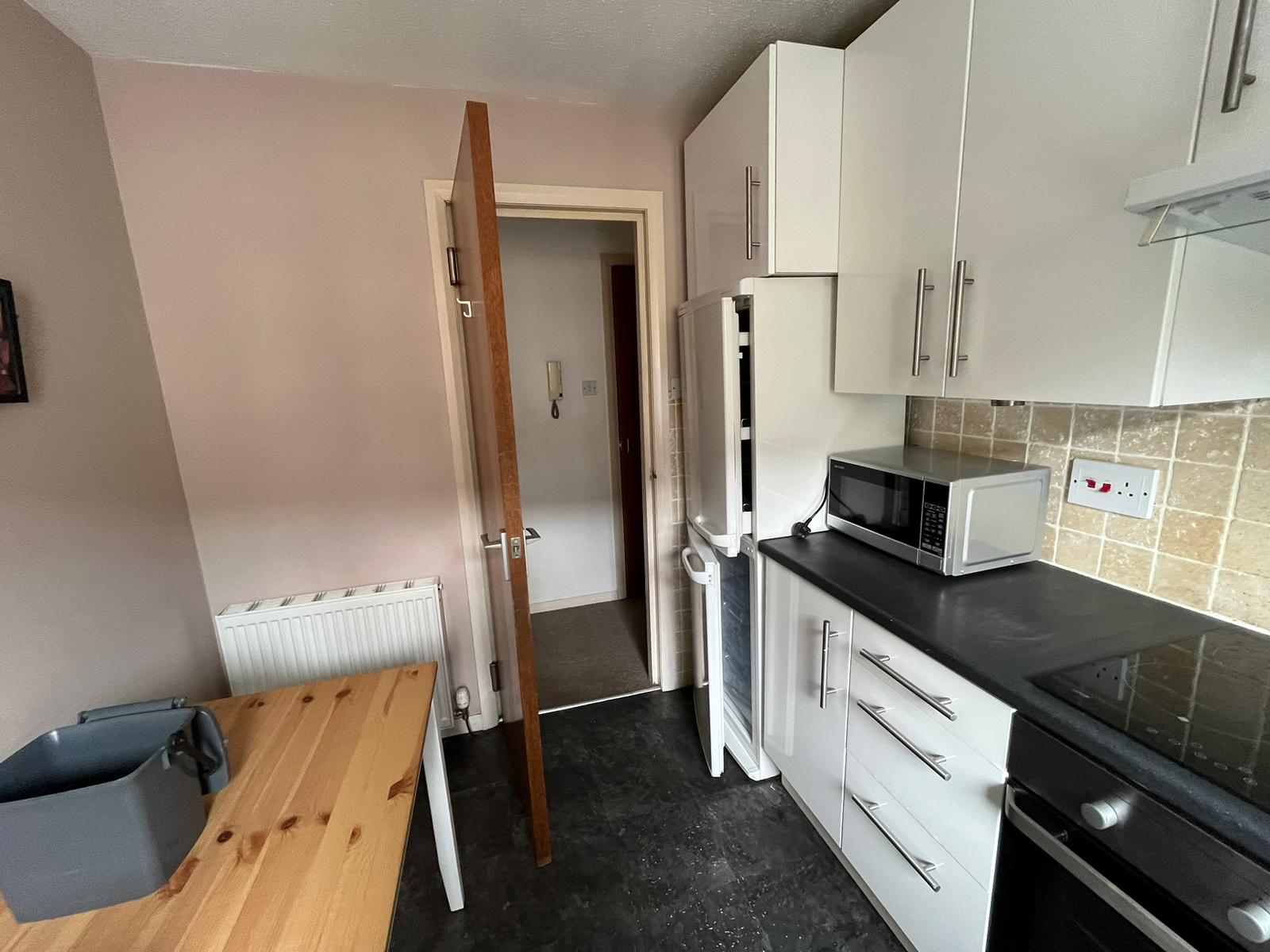 Flat Bryson Road in City of Edinburgh