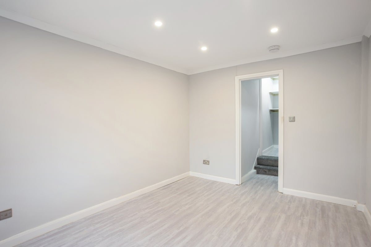 Flat Shirland Road in City of Westminster