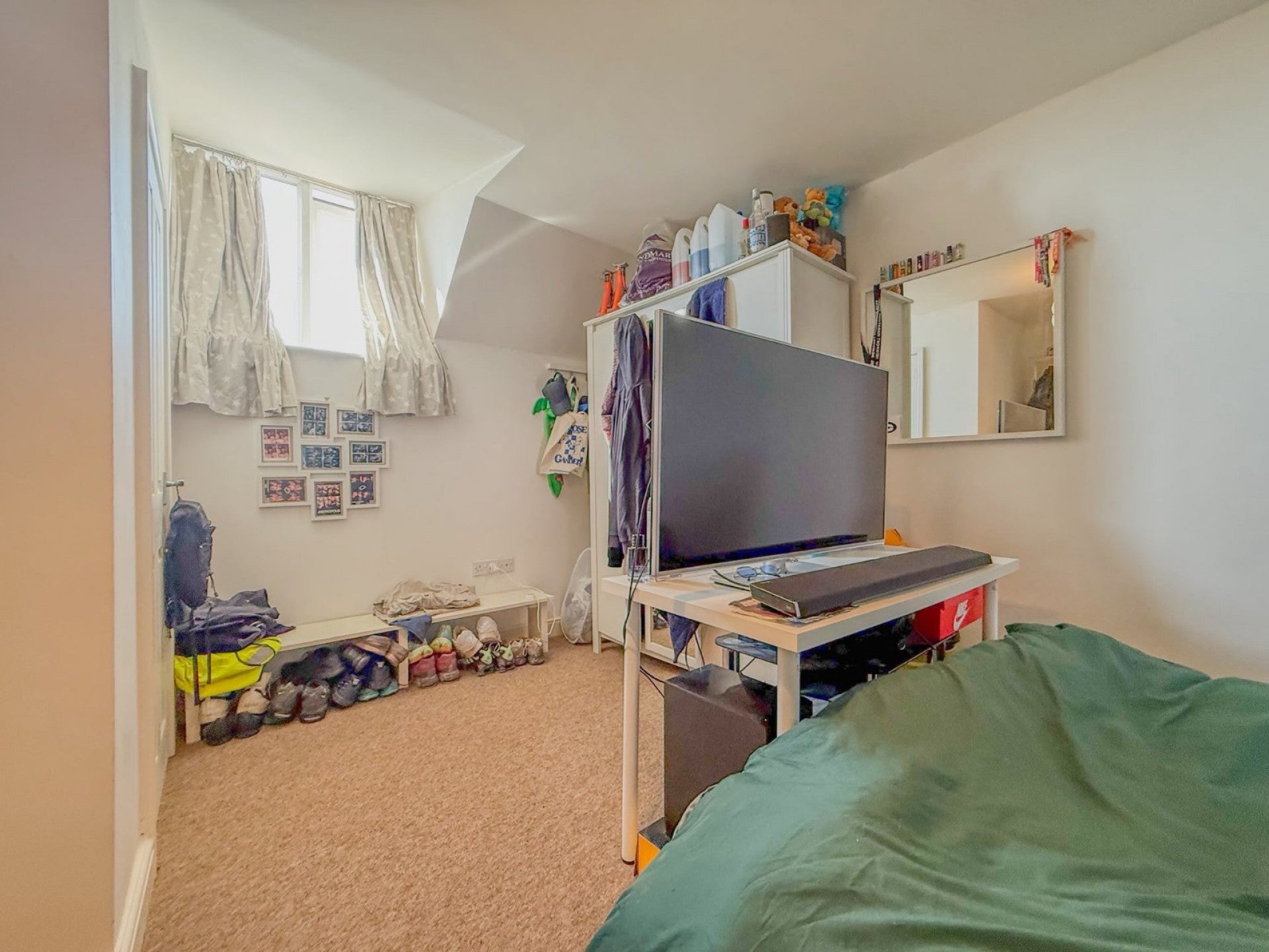 Room Pembroke Avenue in Bristol