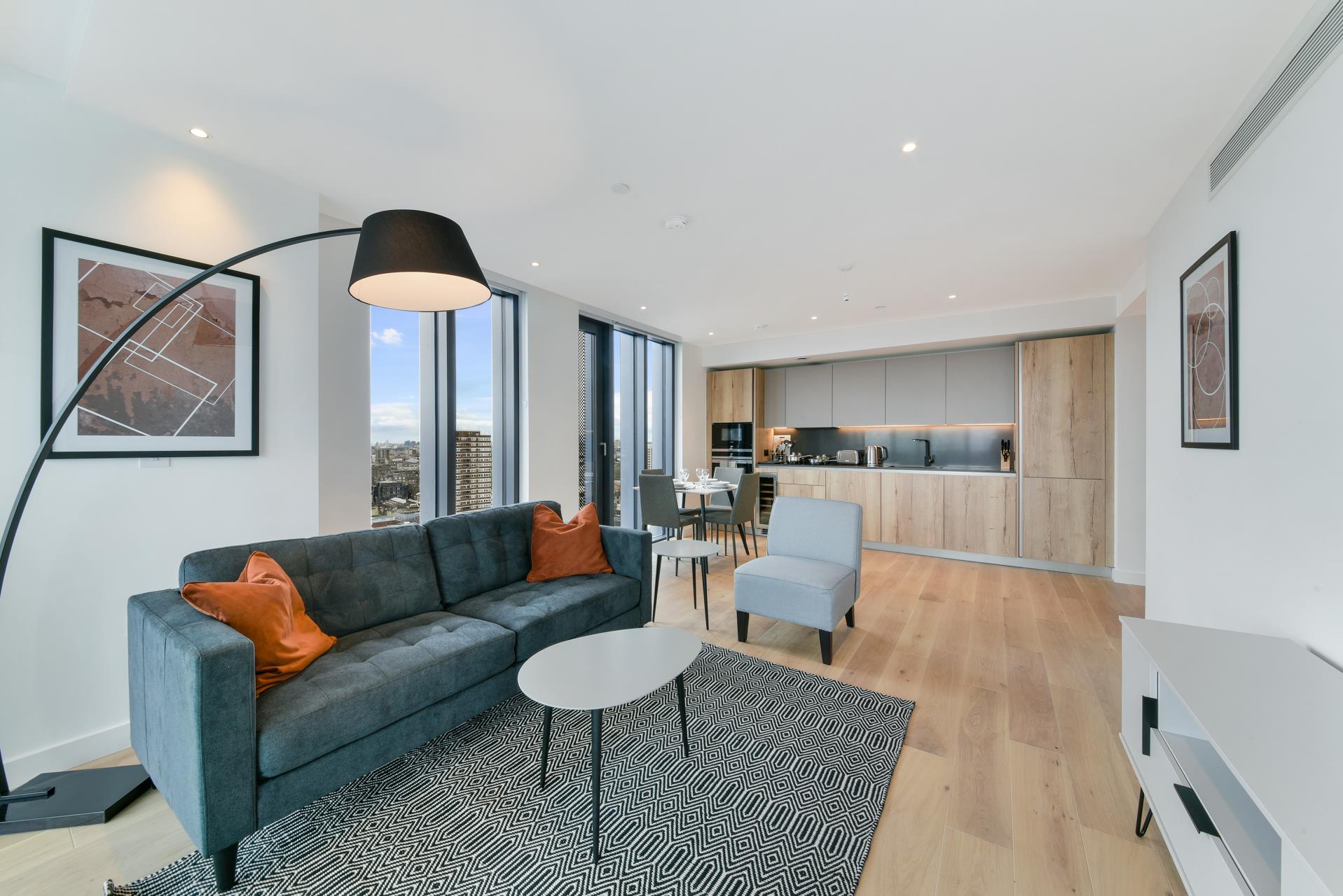 Flat Nile Street in Greater London