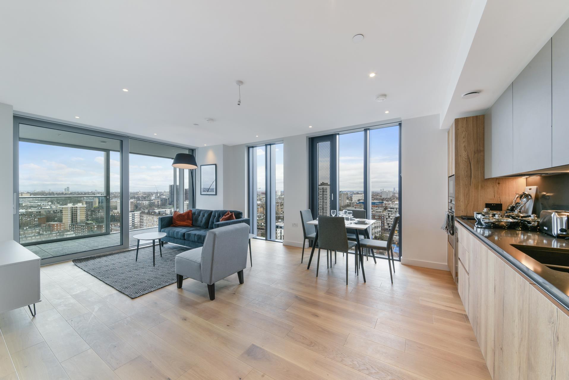 Flat Nile Street in Greater London
