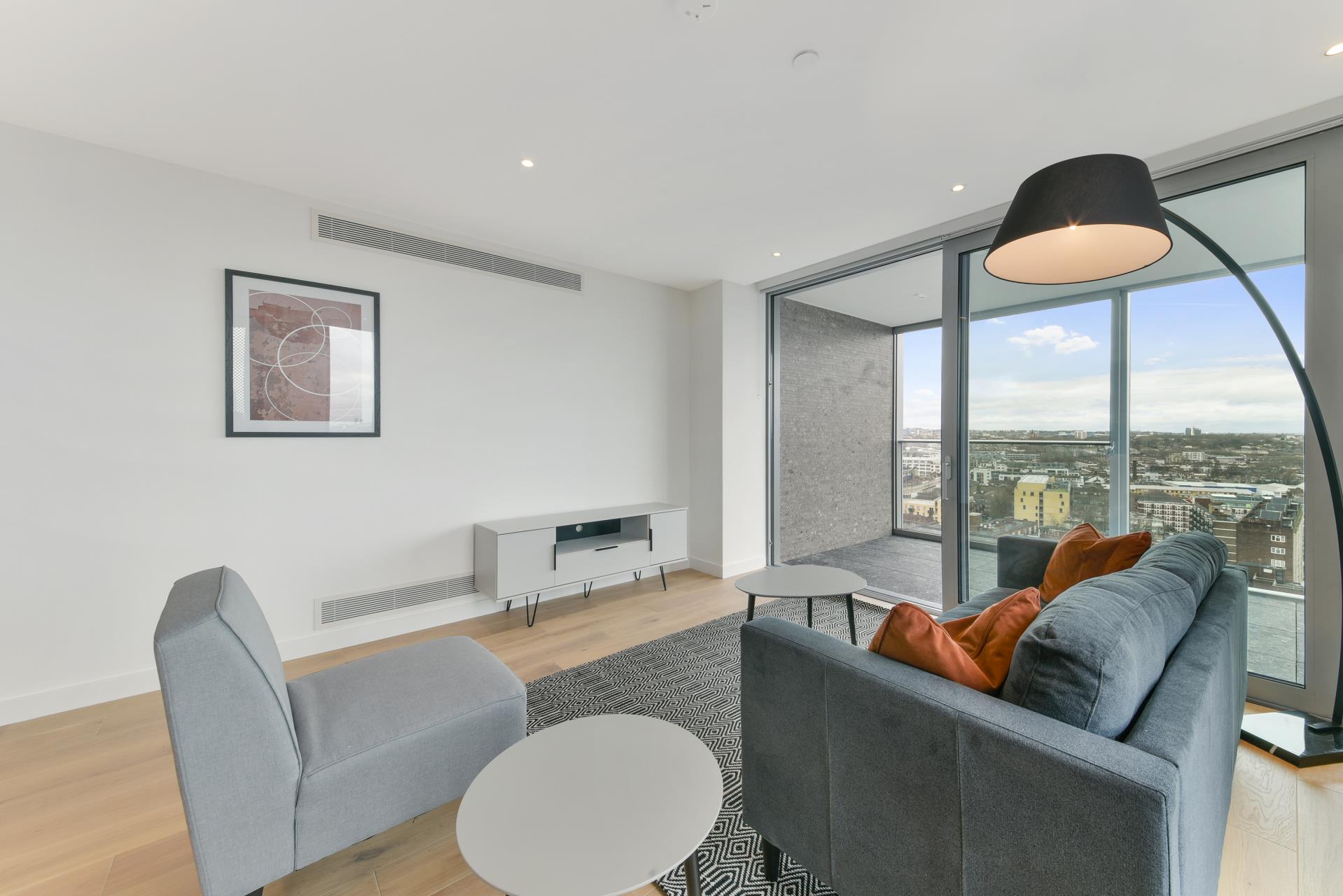Flat Nile Street in Greater London