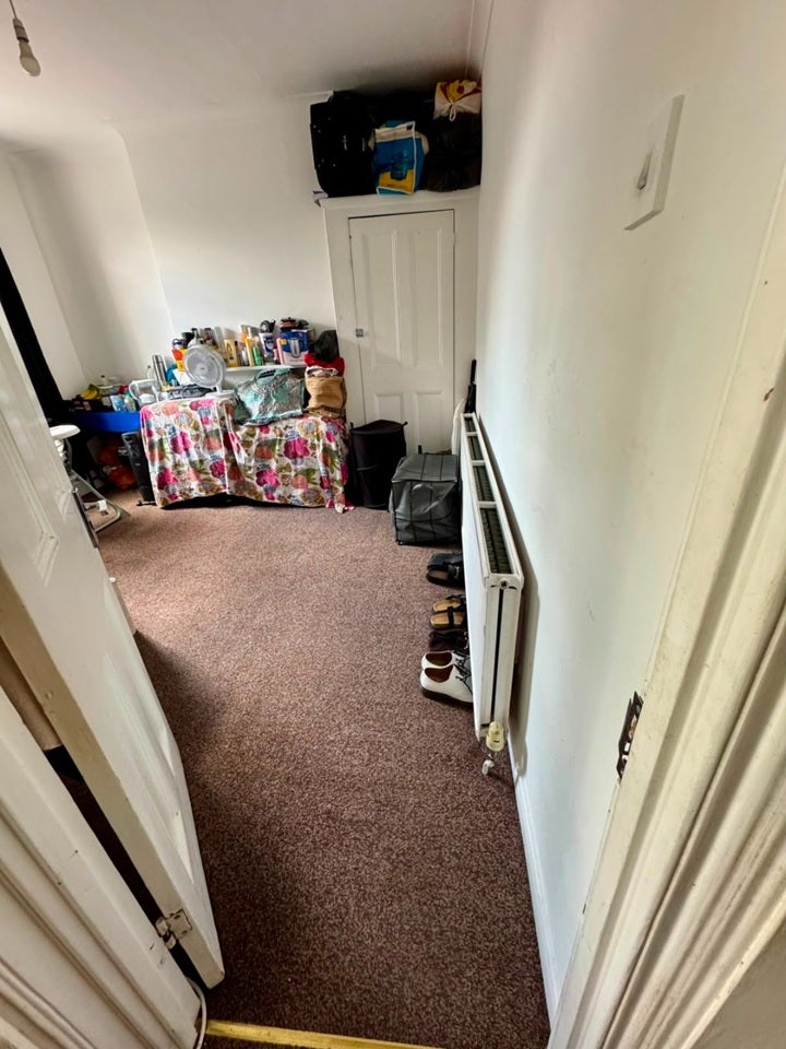 Room Quebec Road in Greater London