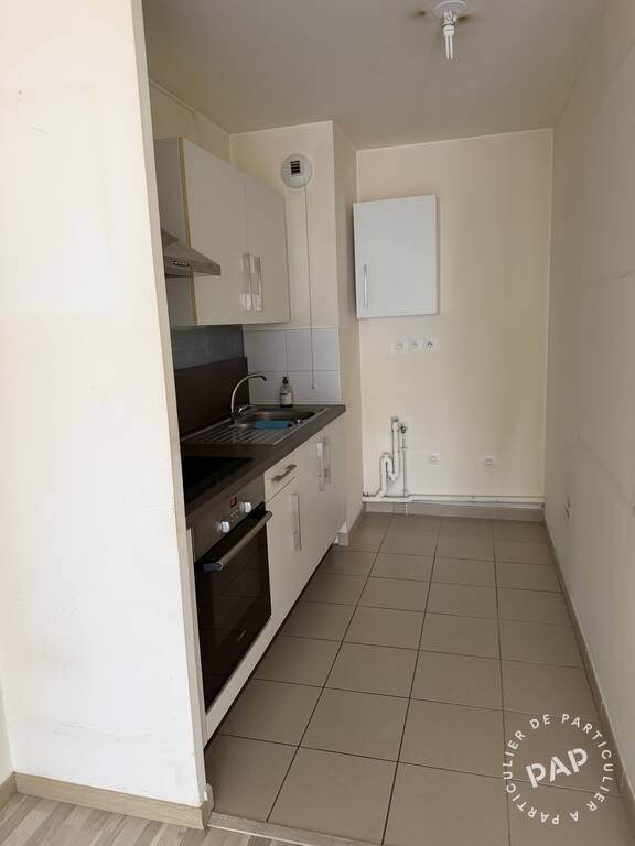 Flat Rue de Douai in Lille