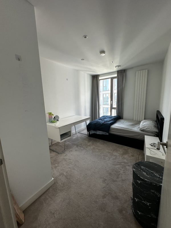 Room Nautical Drive in Greater London