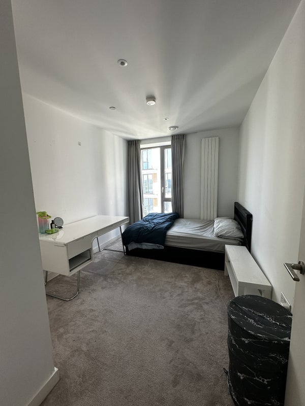 Room Nautical Drive in Greater London