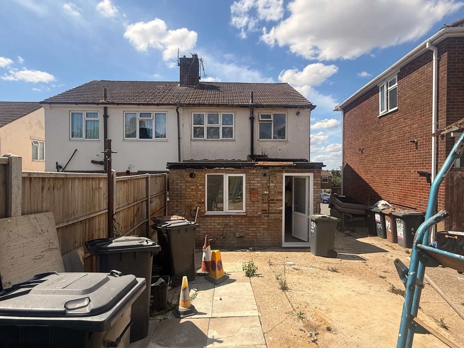 House Pennine Avenue in Sundon Park