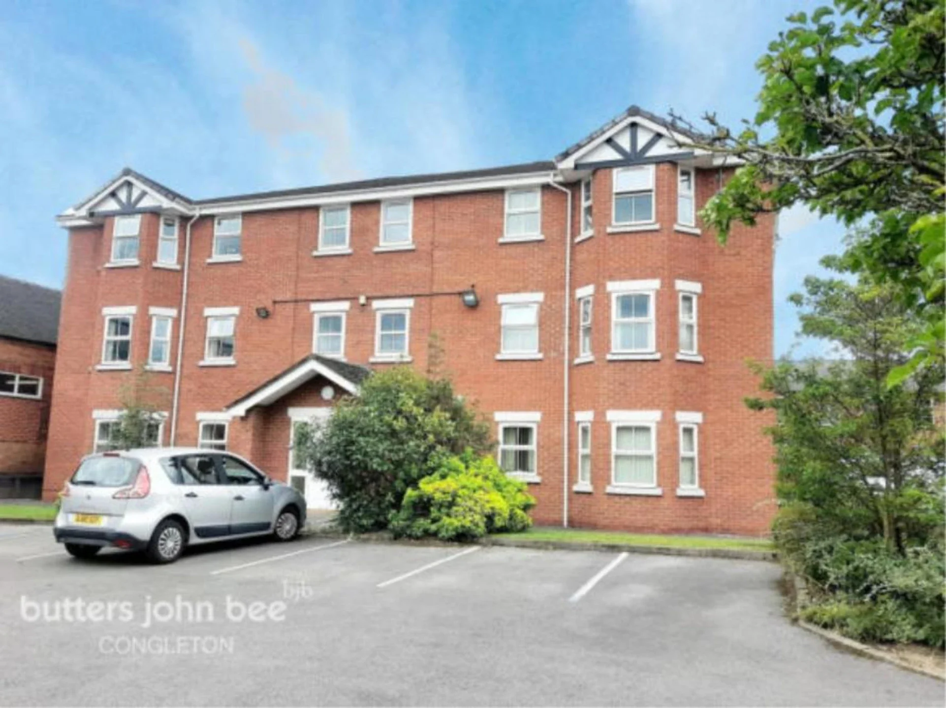 Flat Fairfax Close in Staffordshire Moorlands