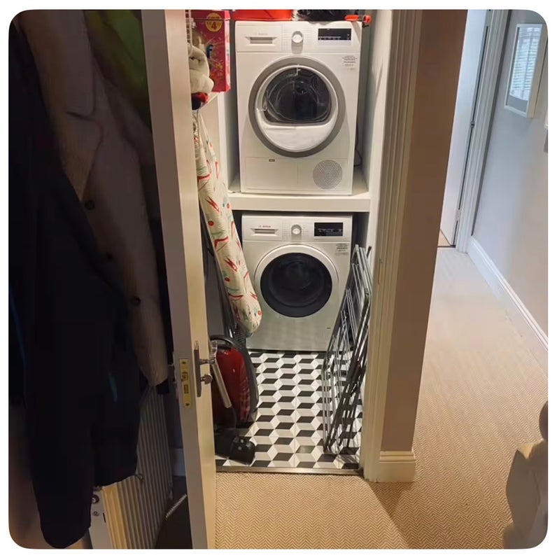 Room Dumbarton Road in Greater London