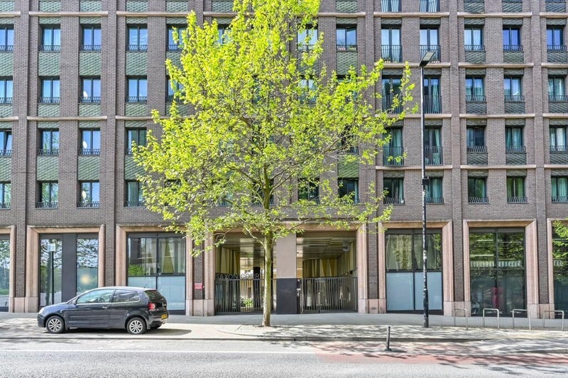 Room York Way in Greater London
