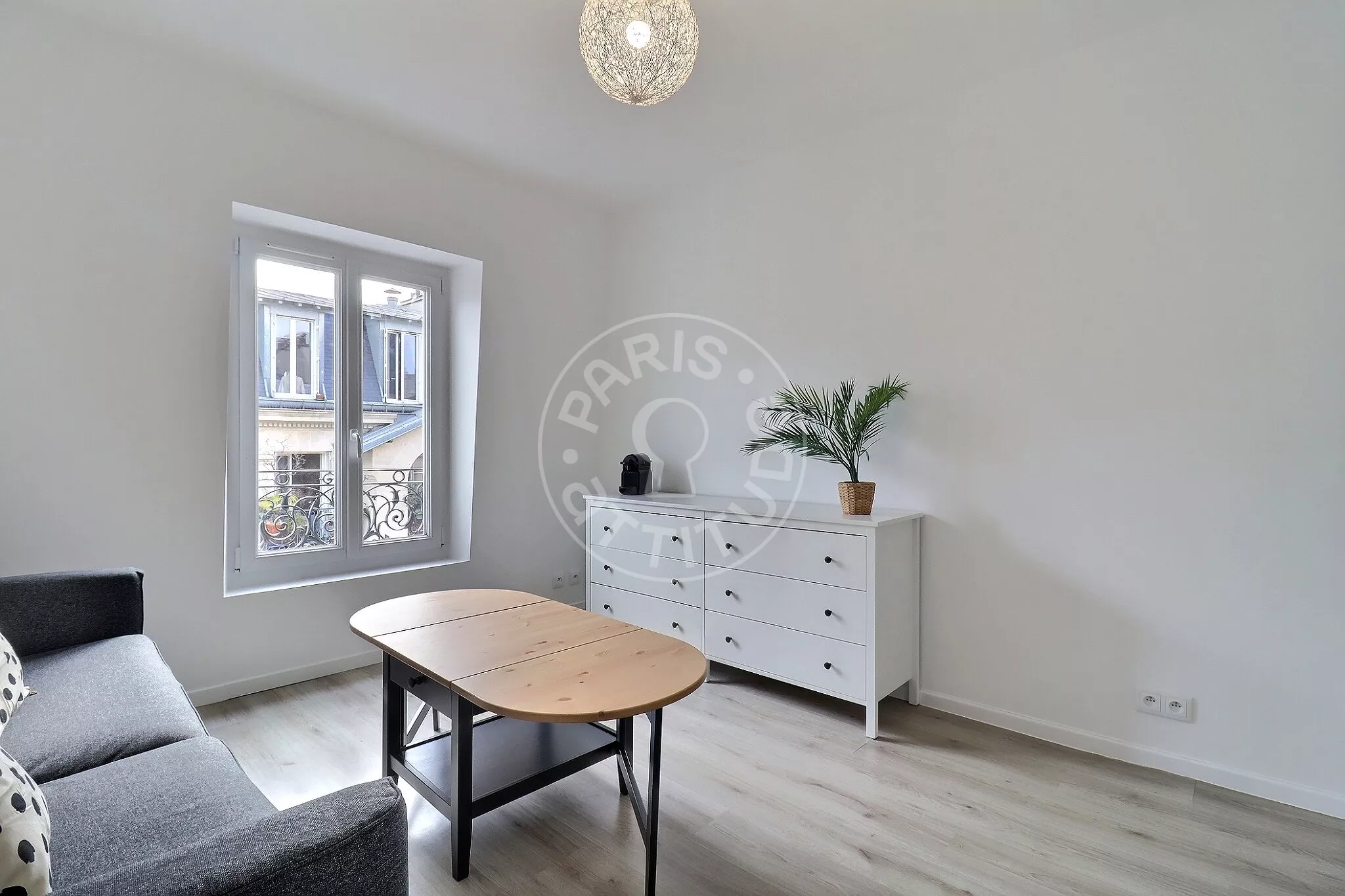 Flat Rue d'Oslo in Paris