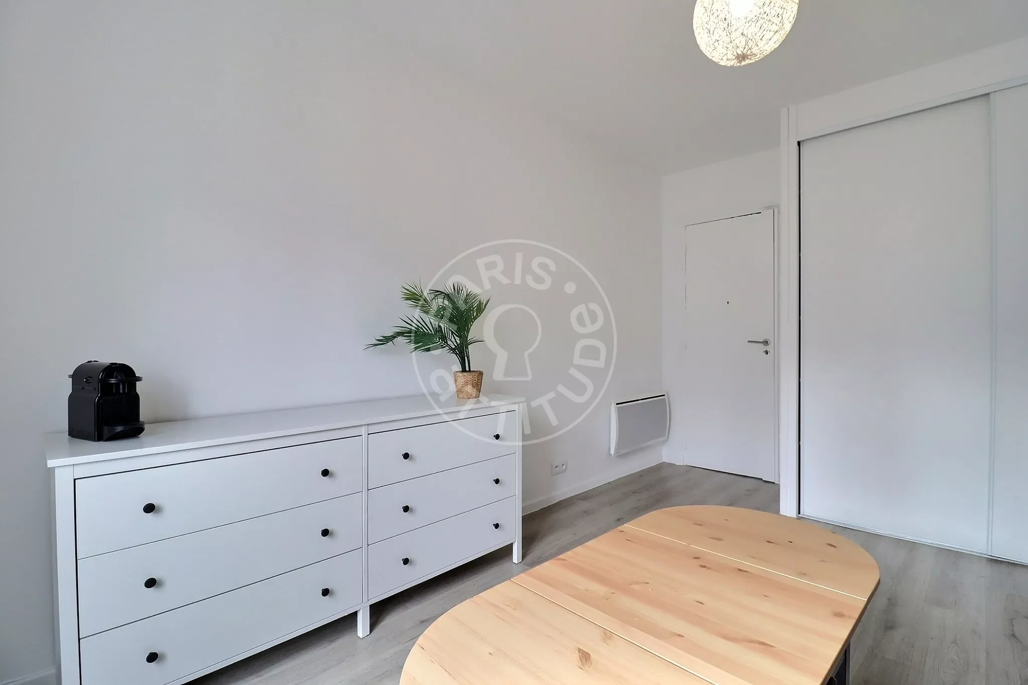 Flat Rue d'Oslo in Paris
