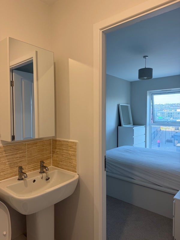 Room Ffordd Penrhyn in Barry